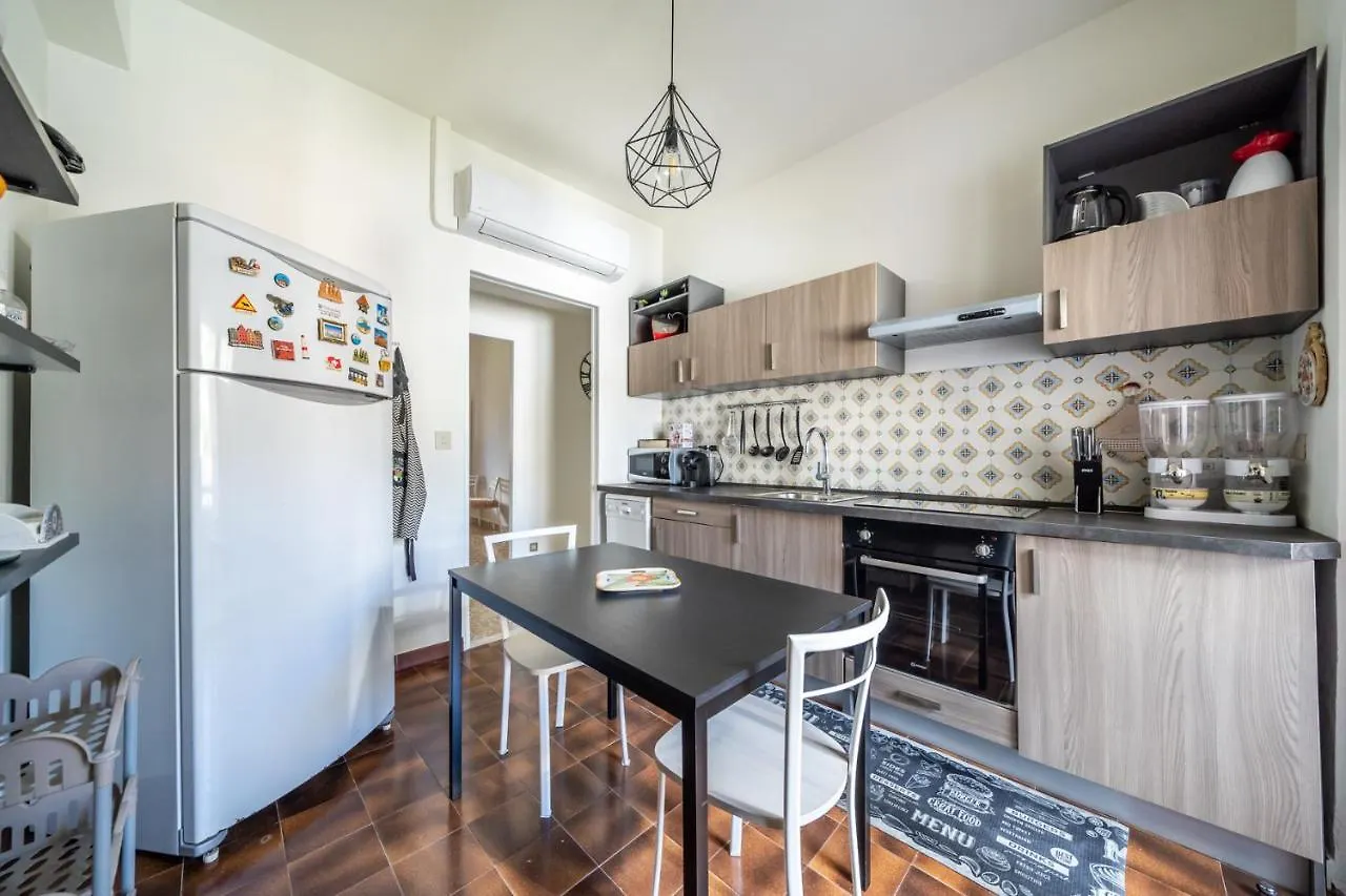 Apartment La Maison De Provence - Mondello Italy